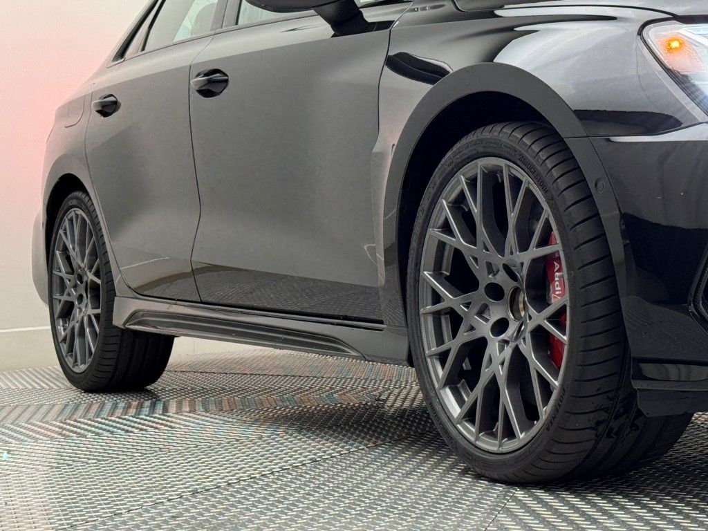2025 Audi RS 3  4