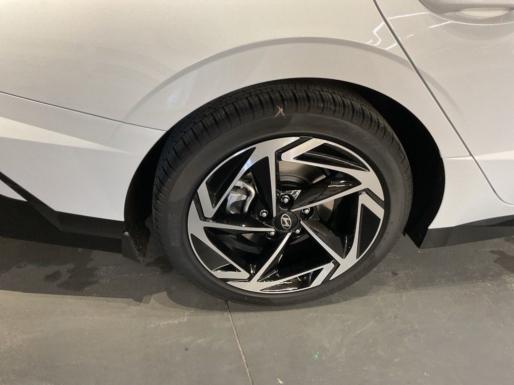 New 2026 White Hyundai SEL Sport image 14