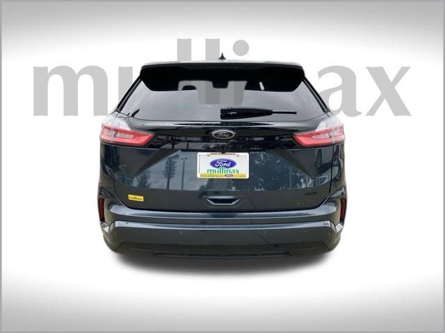2024 Ford Edge SE photo 11