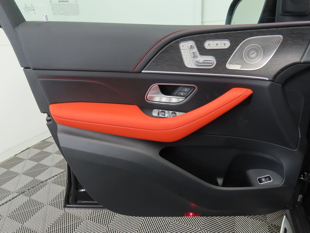 Thumbnail: 2026 Mercedes-Benz GLE - 24