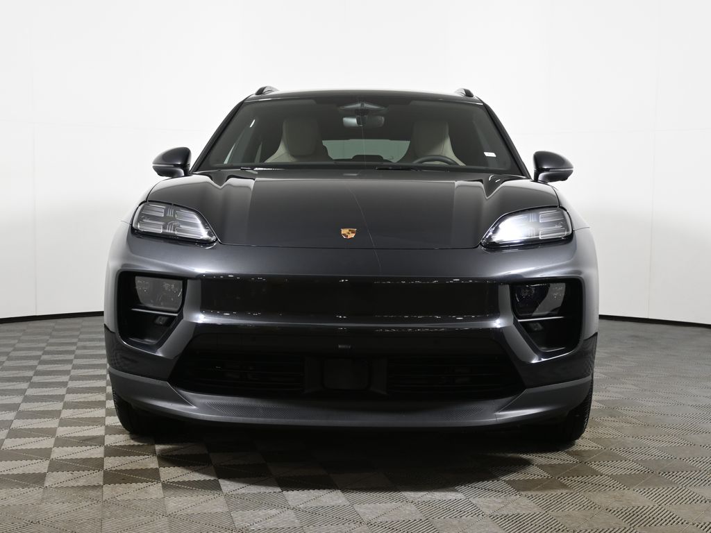 Thumbnail: 2026 Porsche Macan - 10