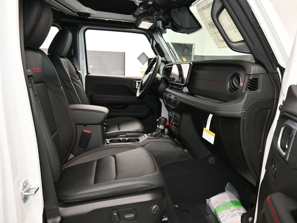 New 2026 Bright White Clearcoat Jeep Rubicon image 41