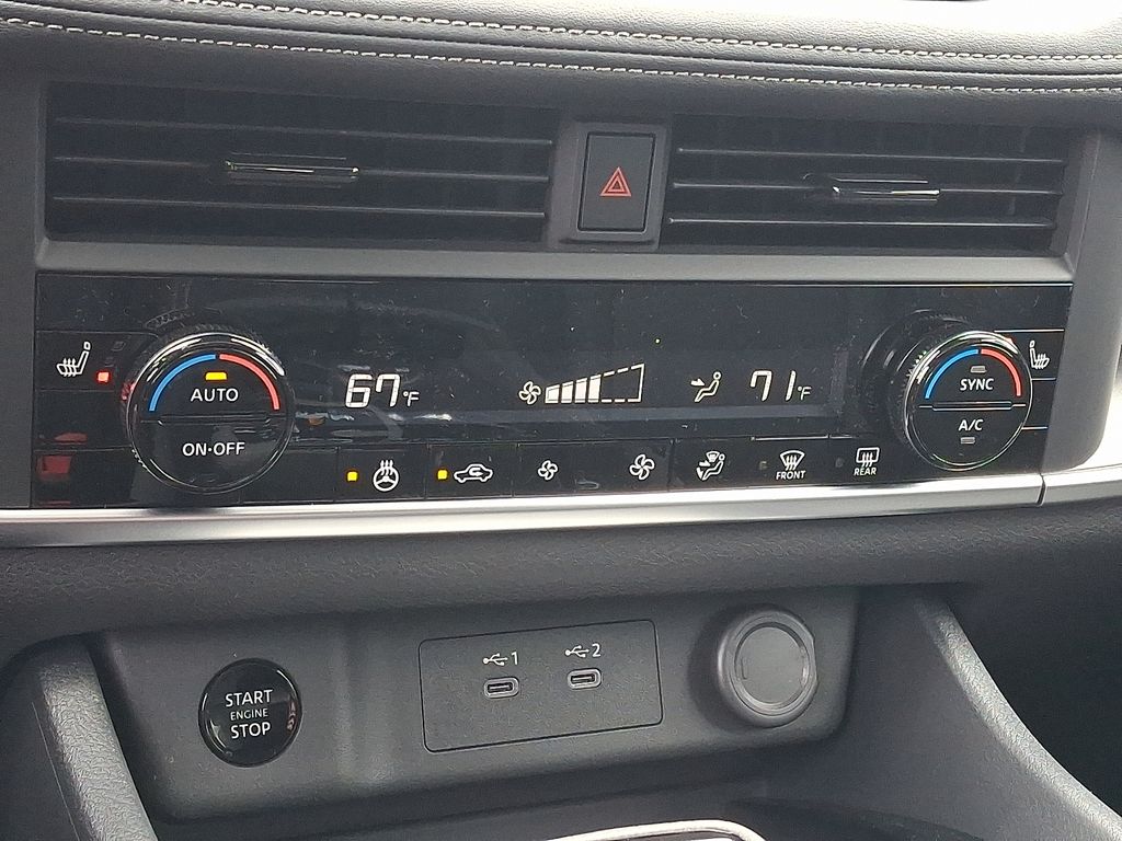 2026 Nissan Rogue — photo 12