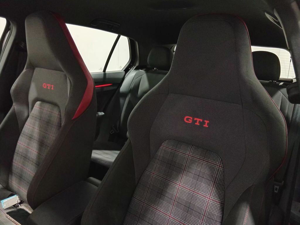 2024 Volkswagen Golf GTI S