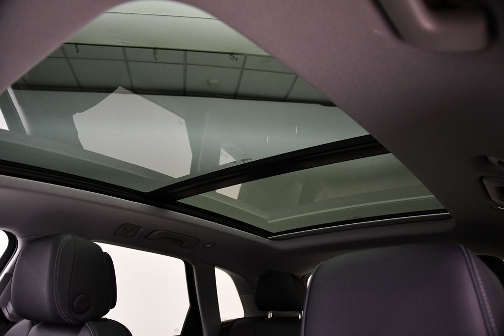 Thumbnail: 2025 Audi Q5 - 18