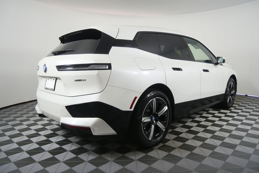 Thumbnail: 2024 BMW iX - 3