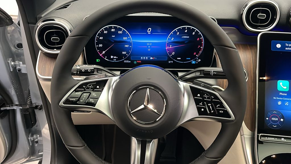 2025 Mercedes-Benz GLC 300 13