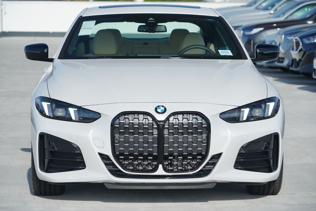 Thumbnail: 2027 BMW 4 Series - 2