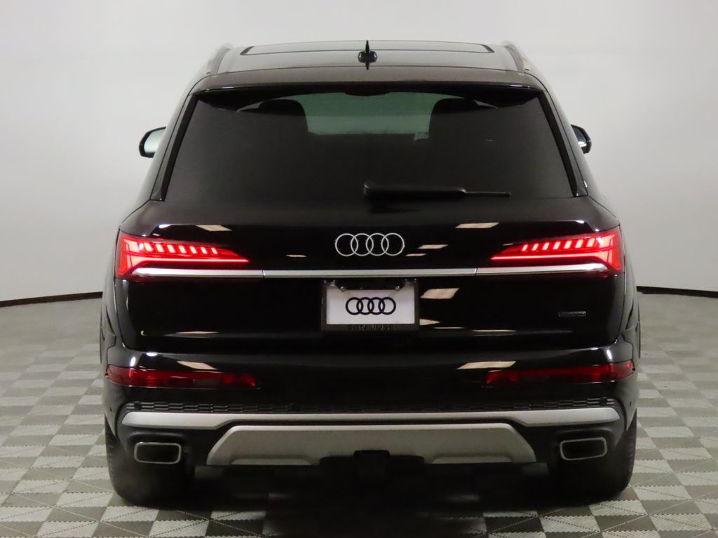 Thumbnail: 2025 Audi Q7 - 4