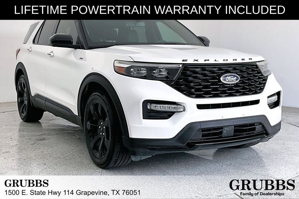 White Metallic 2022 Ford Explorer SUV / Crossover Rear-Wheel Drive Automatic