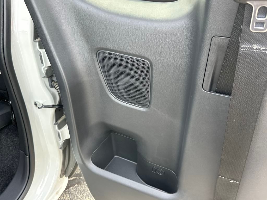 2025 Nissan Frontier SV photo