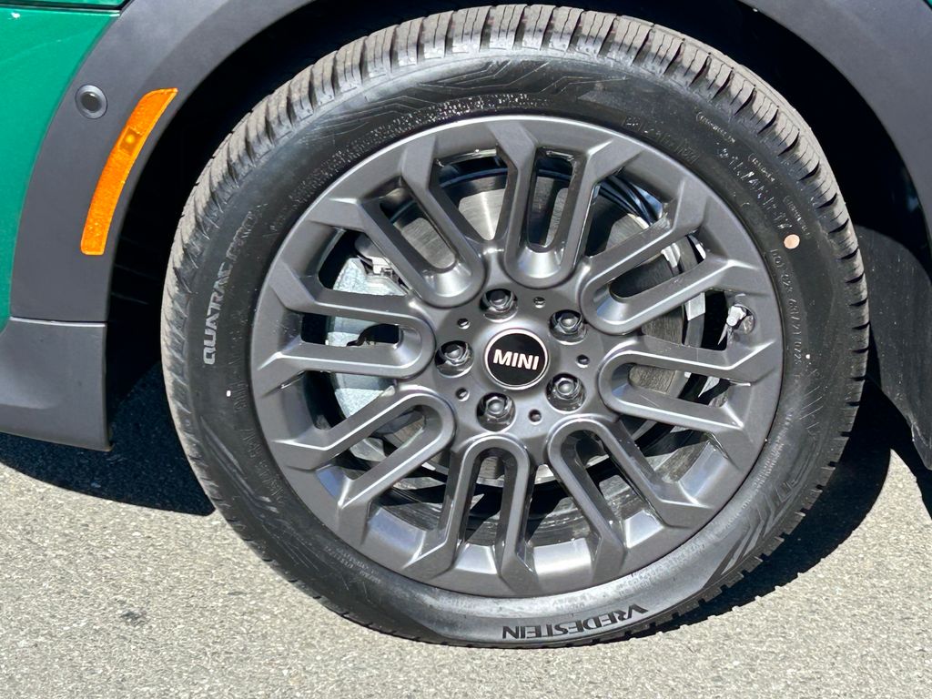 Thumbnail: 2026 MINI Cooper - 9