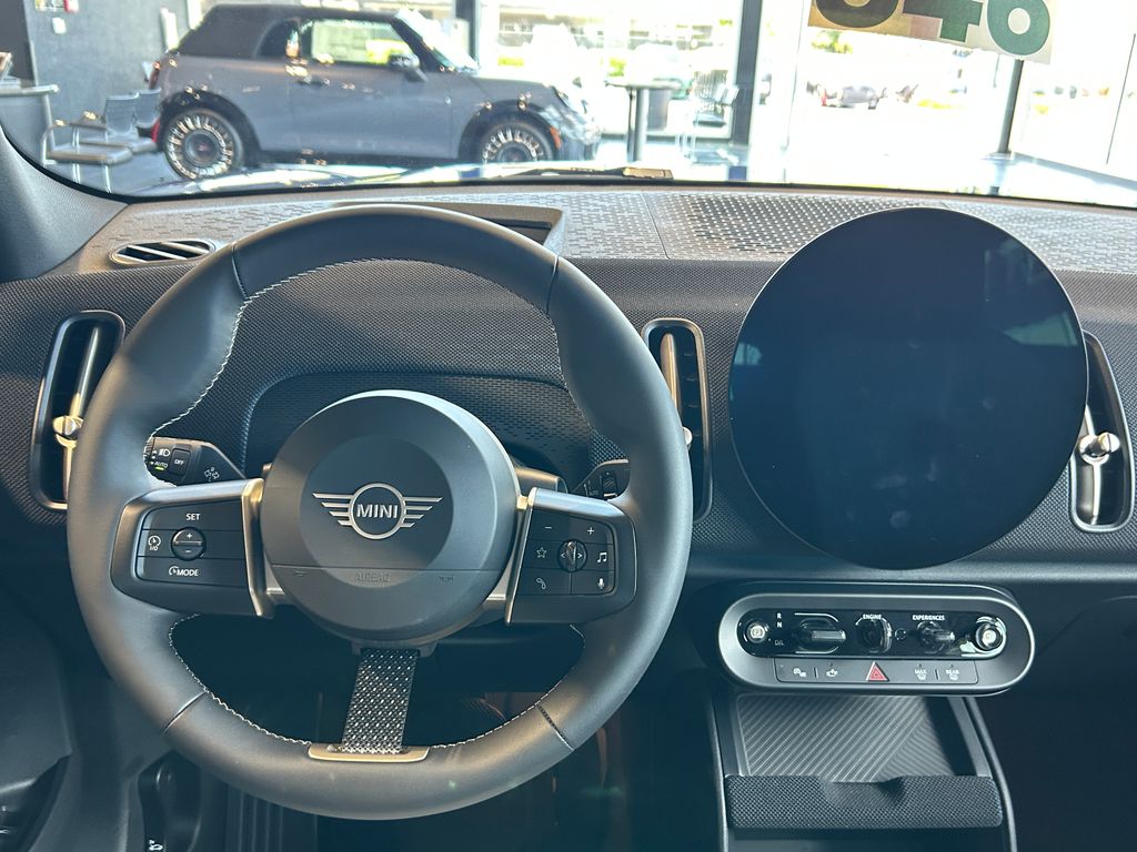 Thumbnail: 2027 MINI Cooper Countryman - 17