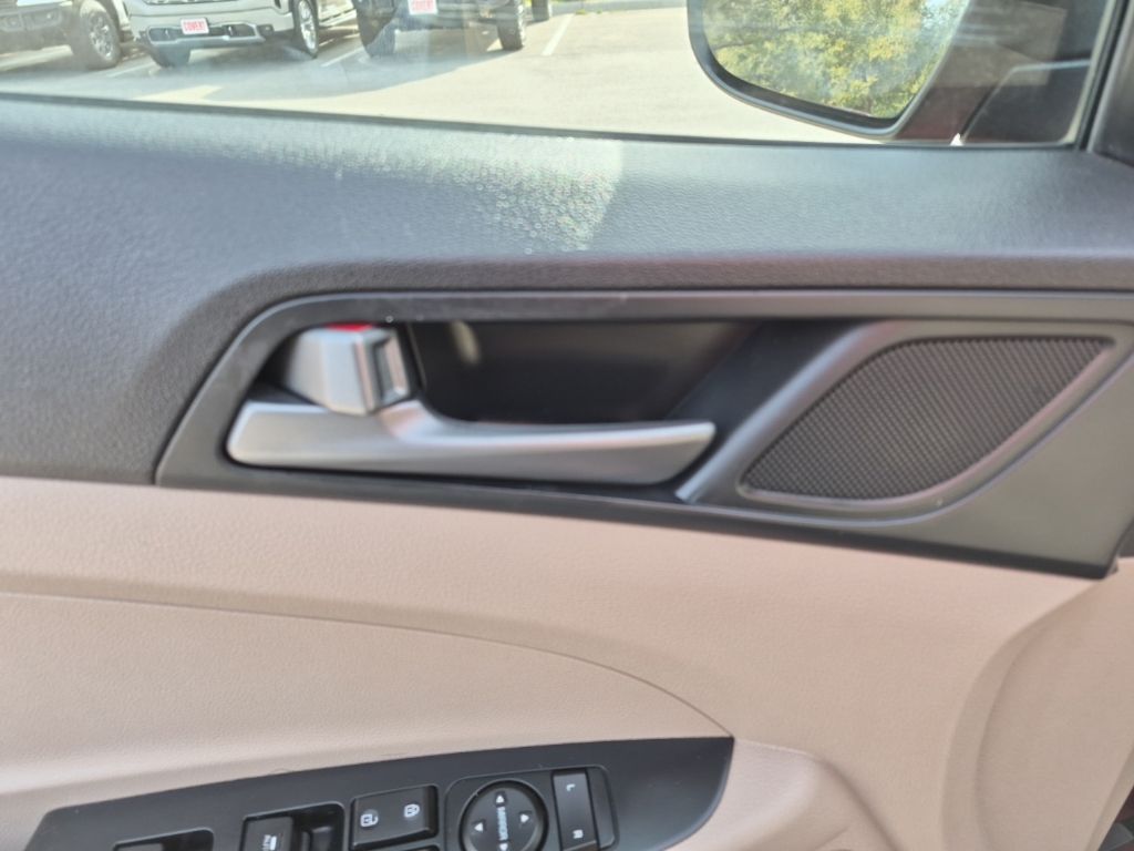 Used Car 2017 Hyundai Tucson  Se For Sale Under $15,000 In Austin, Texas