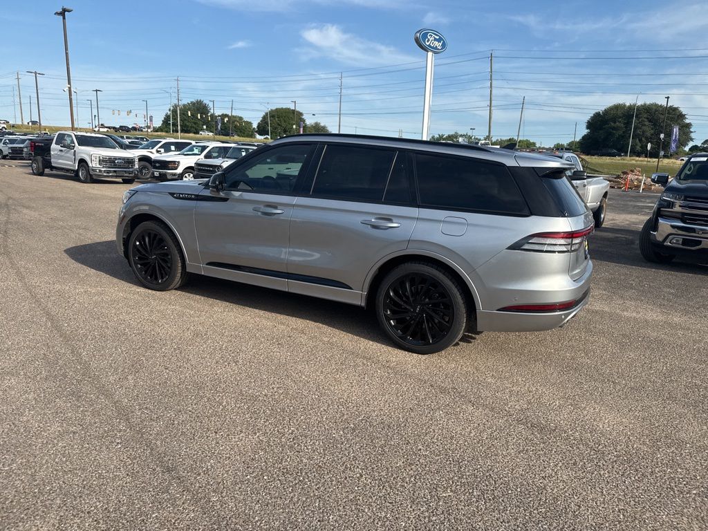 2023 Silver Radiance Metallic Clearcoat Lincoln Aviator Reserve RWD SUV