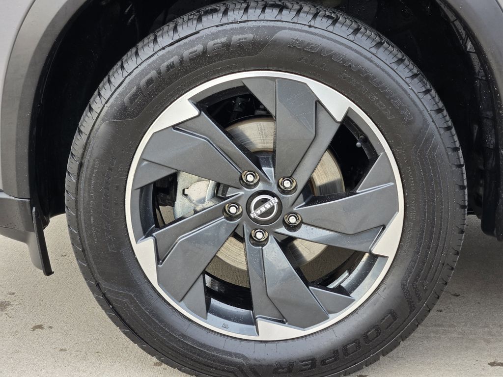 used 2024 Nissan Rogue car, priced at $19,215