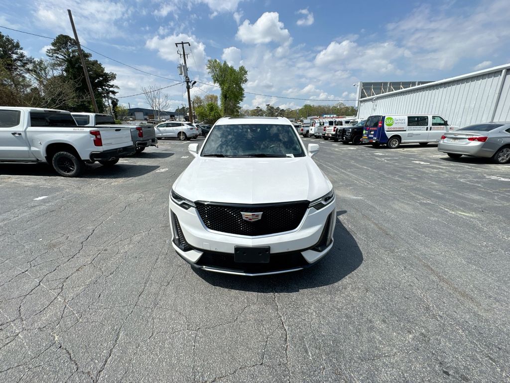 View vehicle photo 3