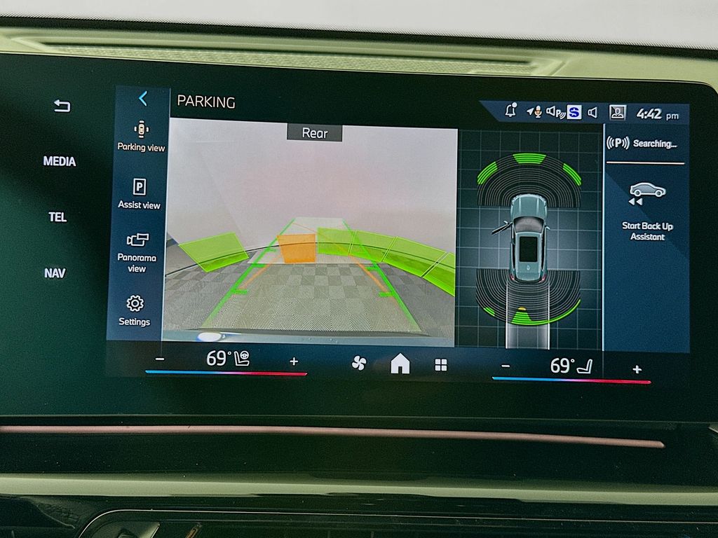 Thumbnail: 2026 BMW X1 - 13