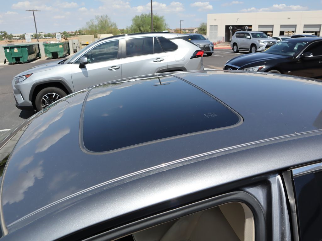 Thumbnail: 2012 Lexus ES - 5