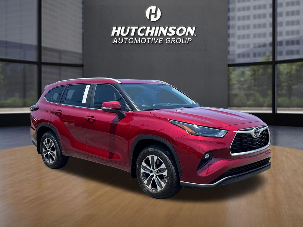 Red 2026 Toyota Highlander SUV / Crossover All-Wheel Drive 8-Speed Automatic