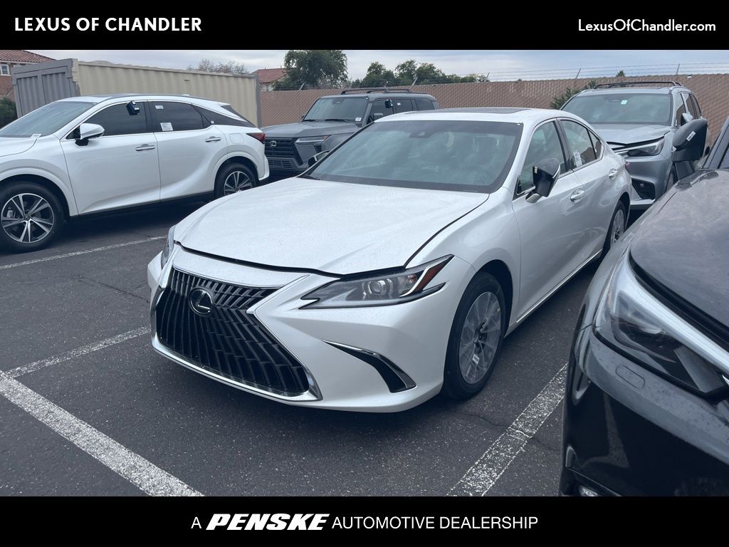 2025 Lexus ES 350's photo