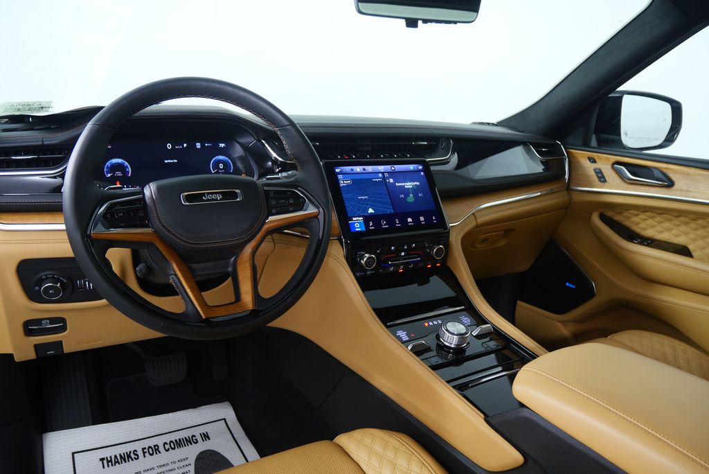 Thumbnail: 2025 Jeep Grand Cherokee - 21