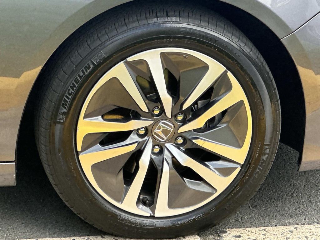 Thumbnail: 2022 Honda Accord - 10