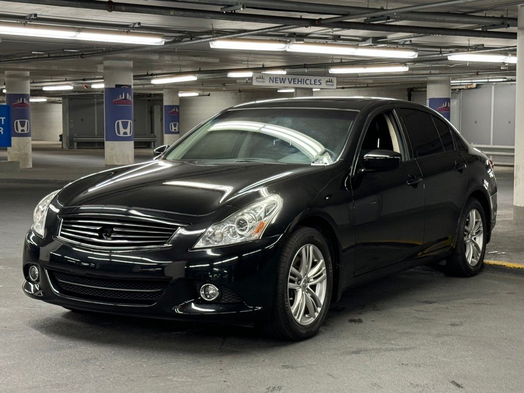 2011 INFINITI G37 X 3