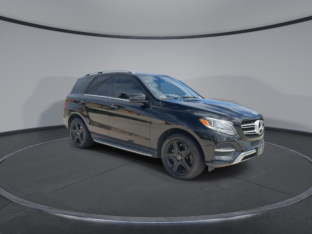 Thumbnail: 2017 Mercedes-Benz GLE - 2