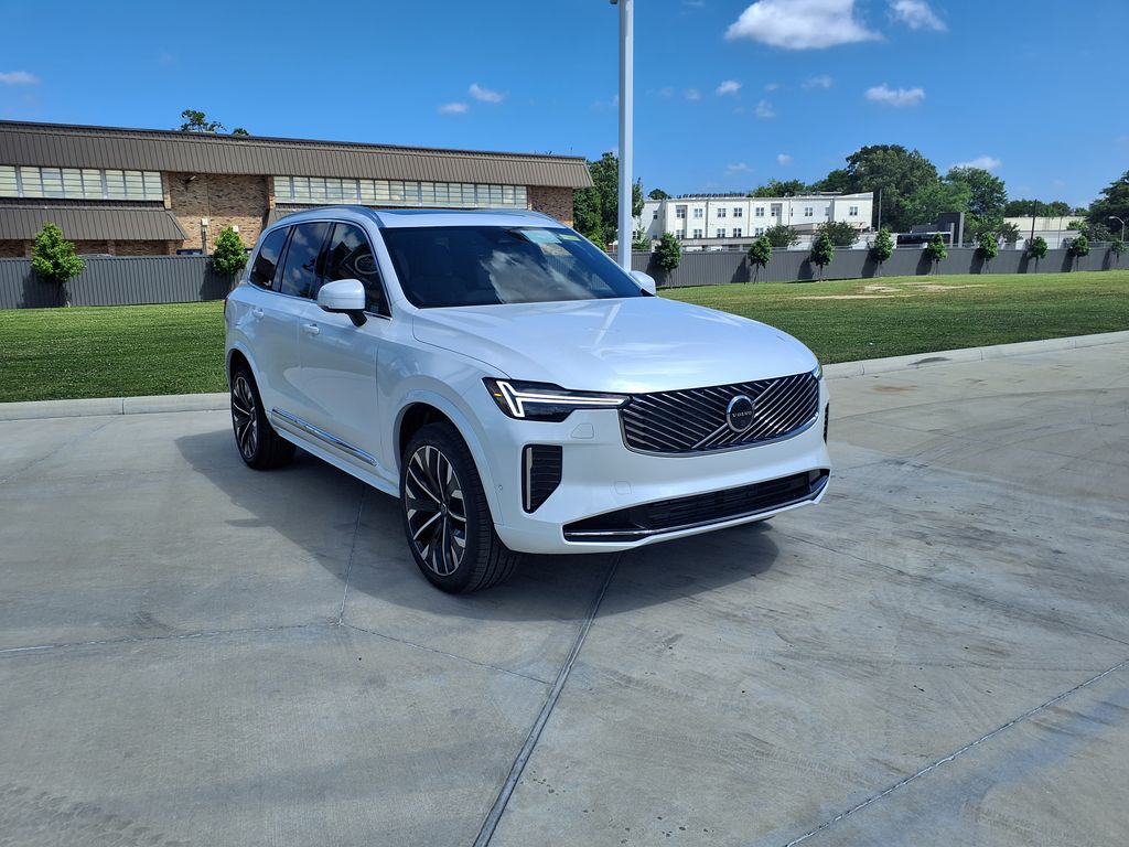 2026 Volvo XC90 Plug-In Hybrid T8 Plus