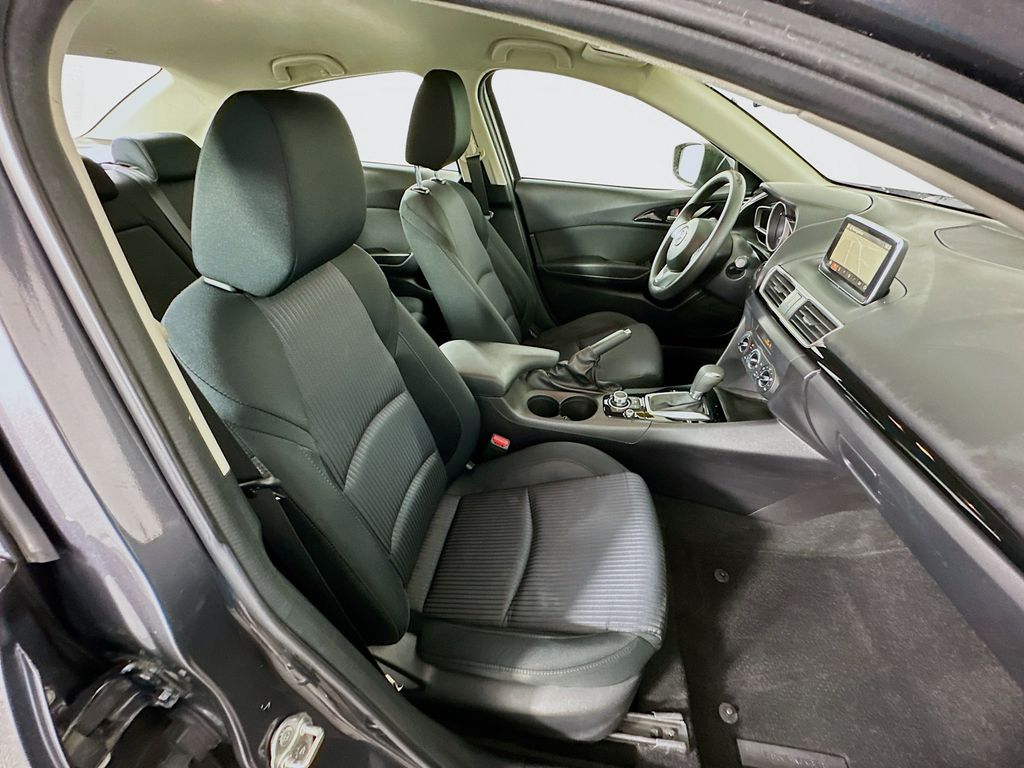 Thumbnail: 2016 Mazda Mazda3 - 27