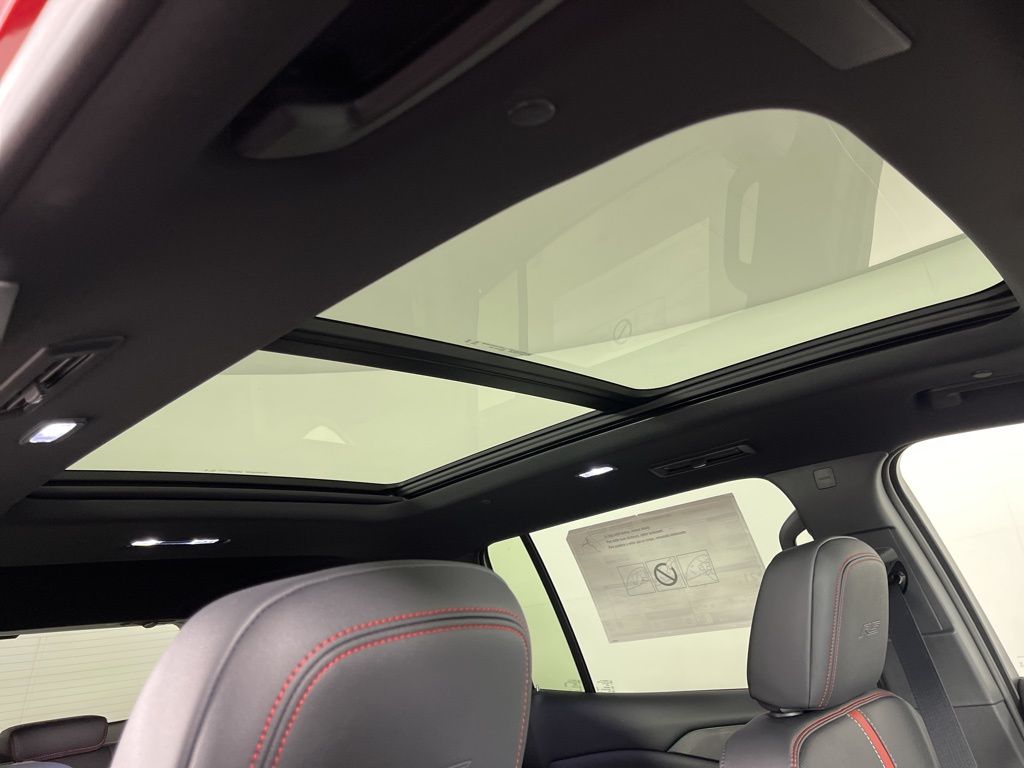 Thumbnail: 2026 Chevrolet Traverse - 6