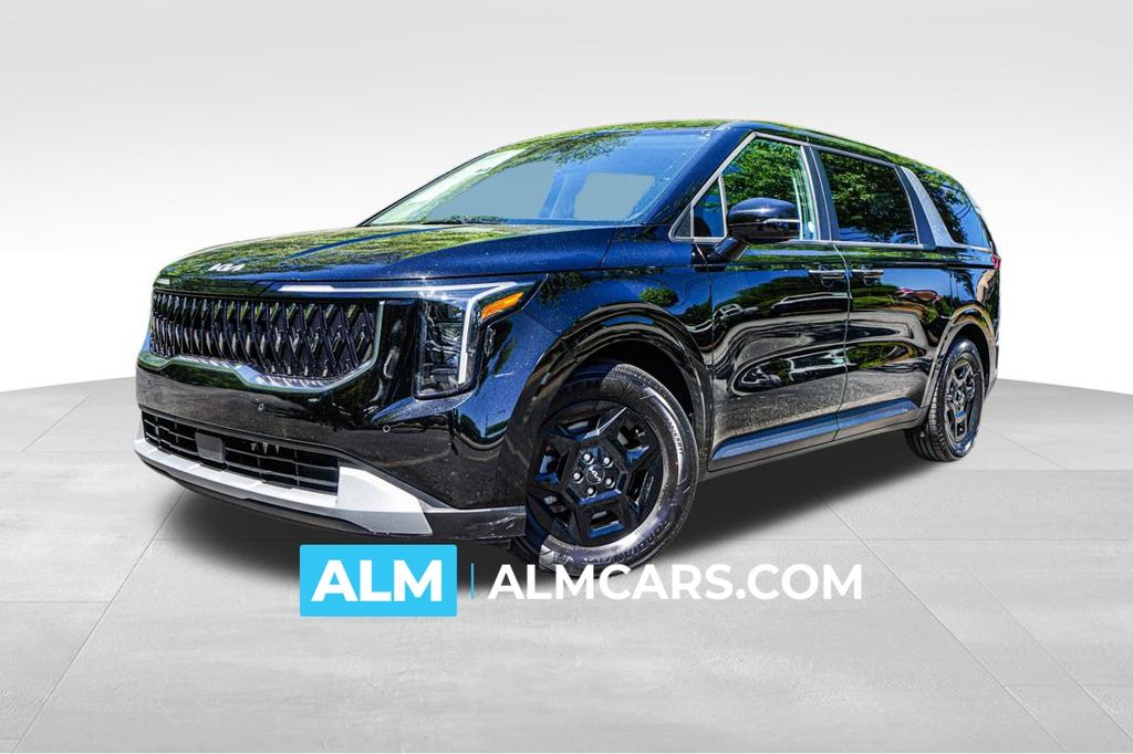 2025 Kia Sedona LXS's photo