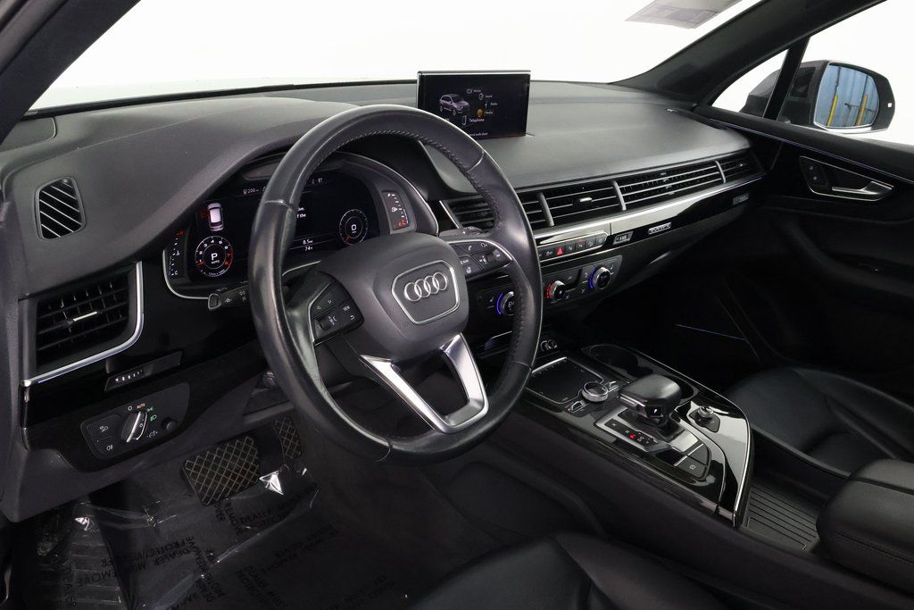 Thumbnail: 2019 Audi Q7 - 7