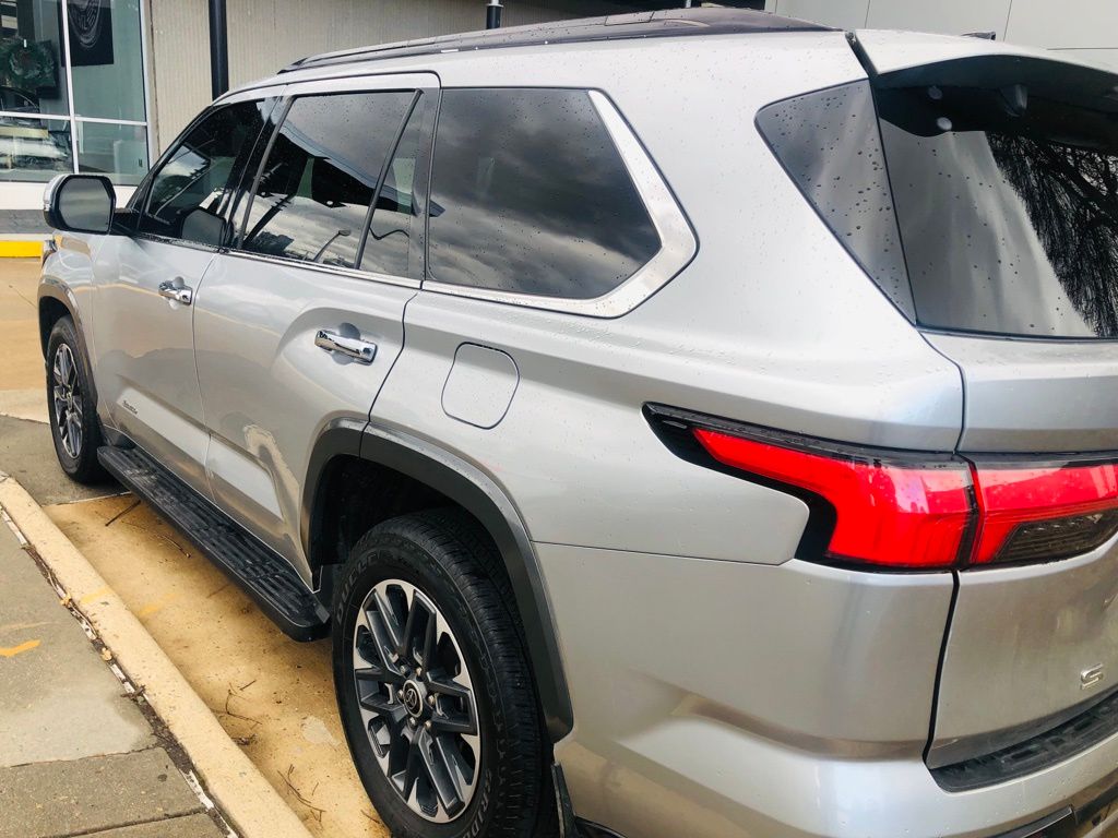 Thumbnail: 2023 Toyota Sequoia - 5