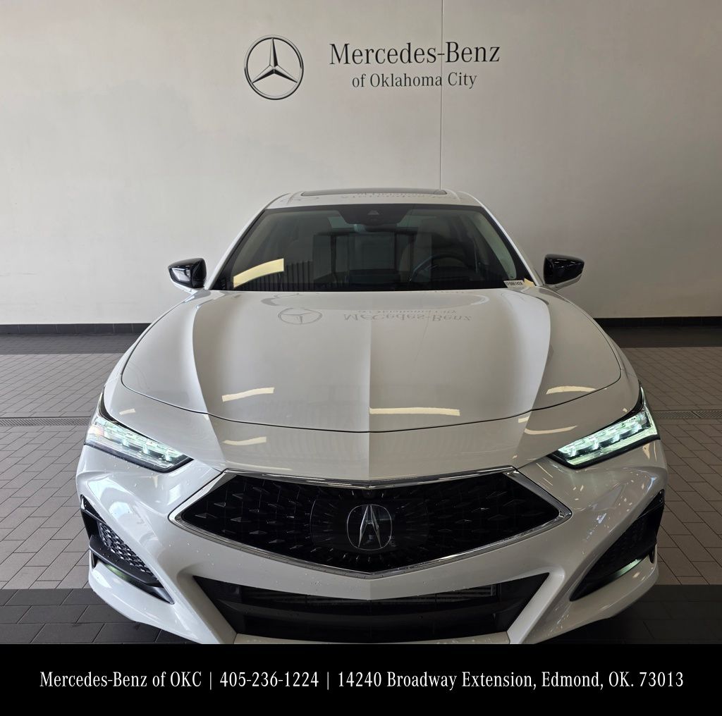 2023 Acura TLX SH-AWD Advance photo 2