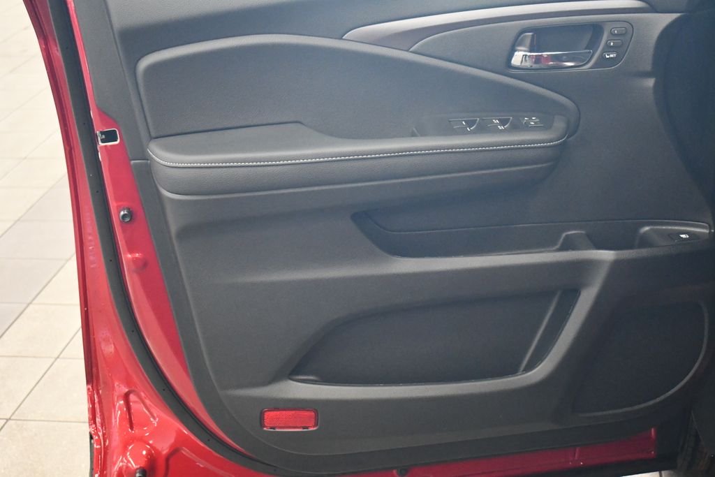 Thumbnail: 2026 Honda Ridgeline - 8