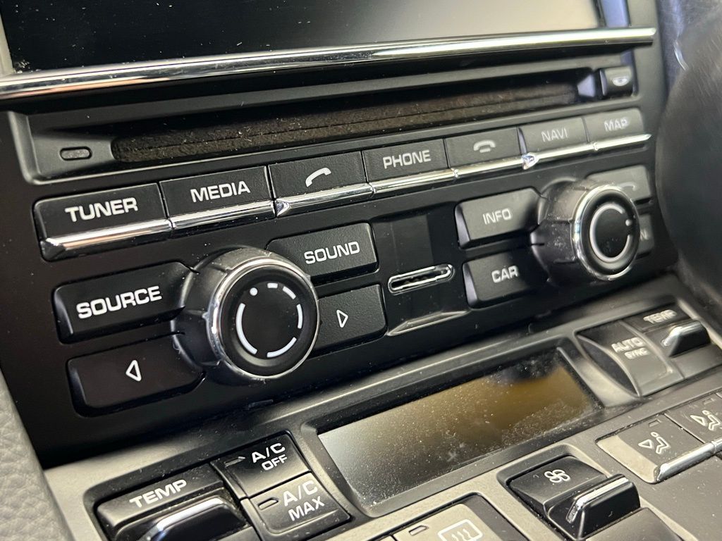 Thumbnail: 2015 Porsche Boxster - 11