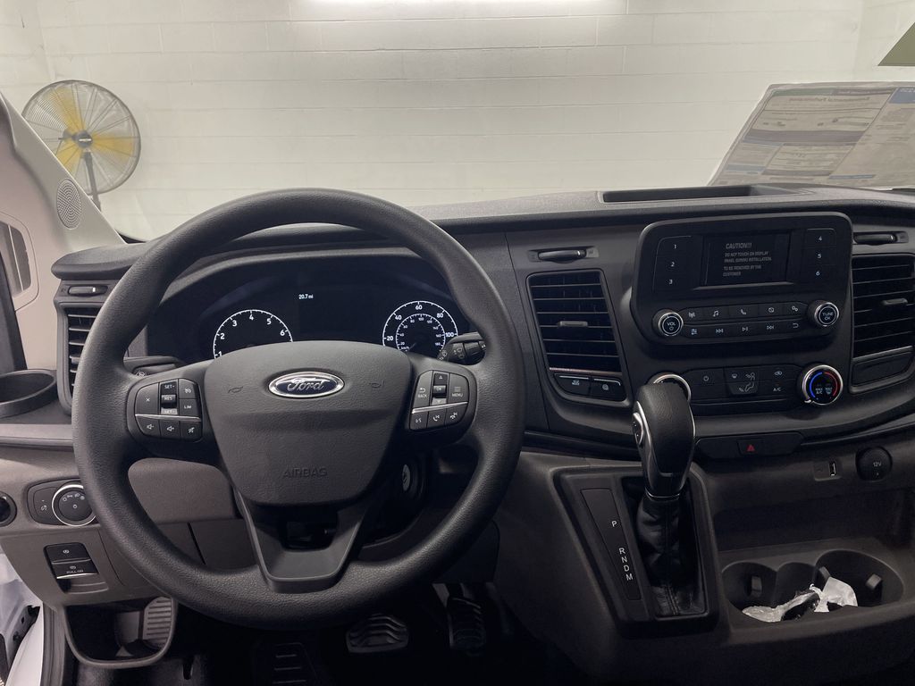 2025 Ford Transit photo 4