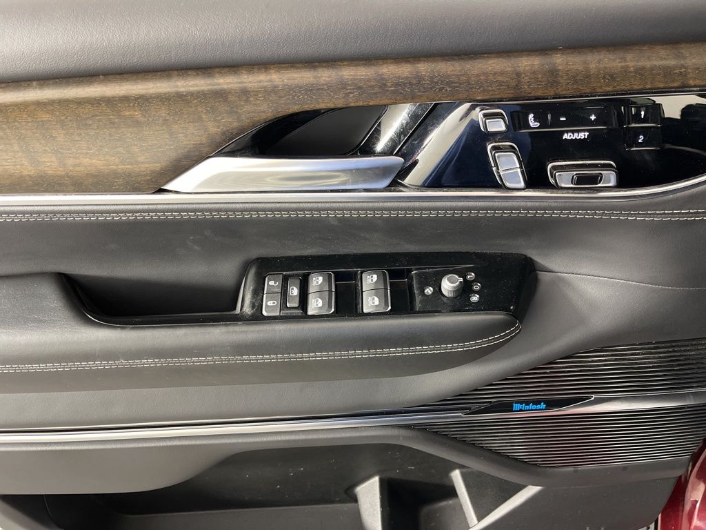 Thumbnail: 2023 Jeep Grand Wagoneer - 30