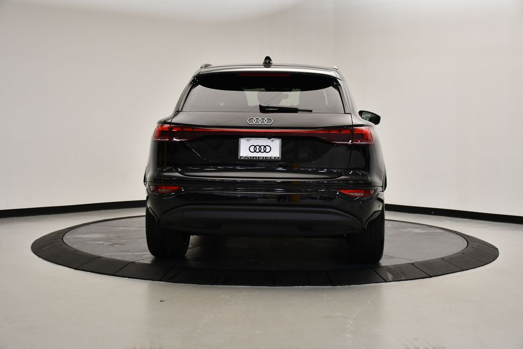 2025 Audi e-tron Premium 4