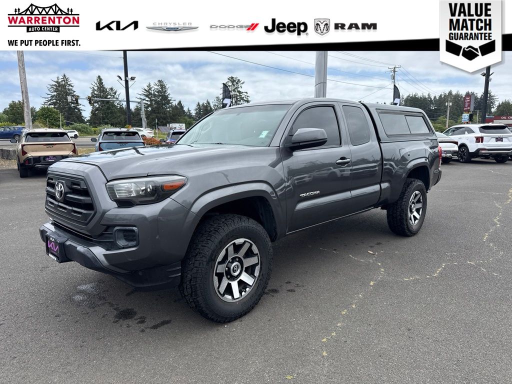 2017 Toyota Tacoma SR