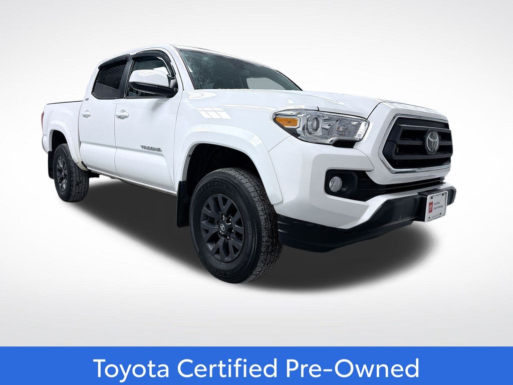 2023 Toyota Tacoma SR5's photo