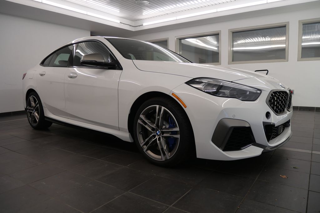 2024 BMW 2 Series M235i xDrive 8