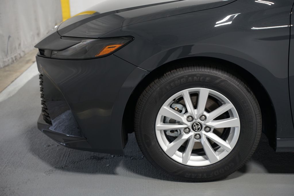 Thumbnail: 2025 Toyota Camry - 5
