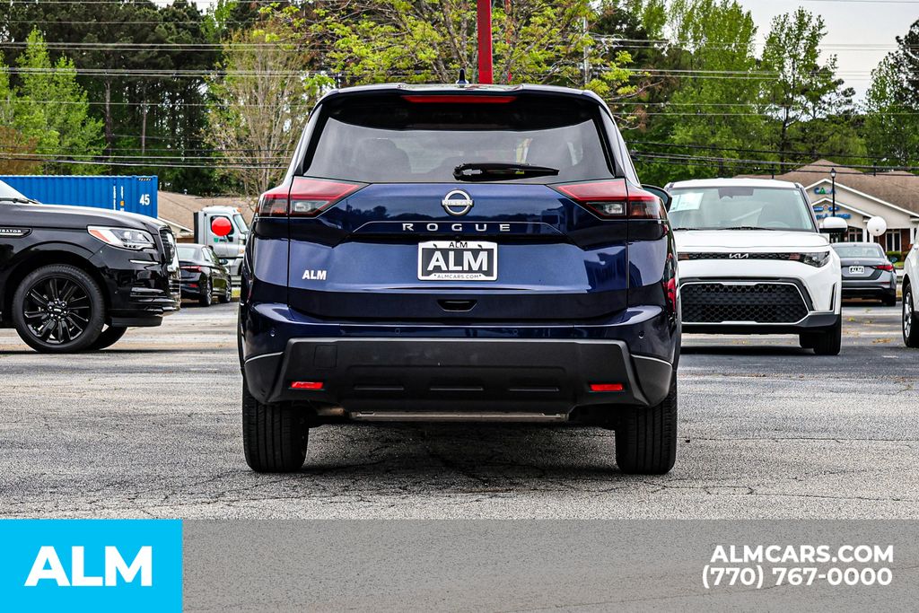 Used 2025 Blue Nissan SV image 12