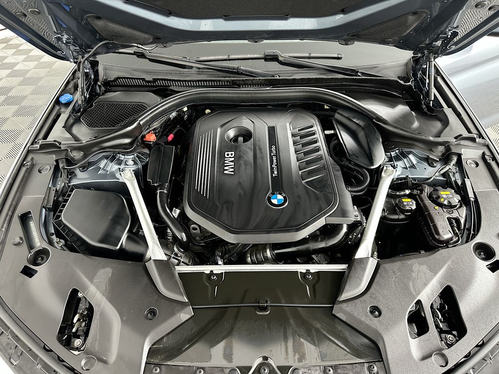 2019 BMW 5 Series 540i 31