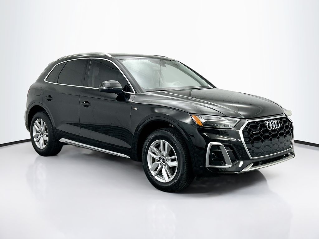 Thumbnail: 2023 Audi Q5 - 3