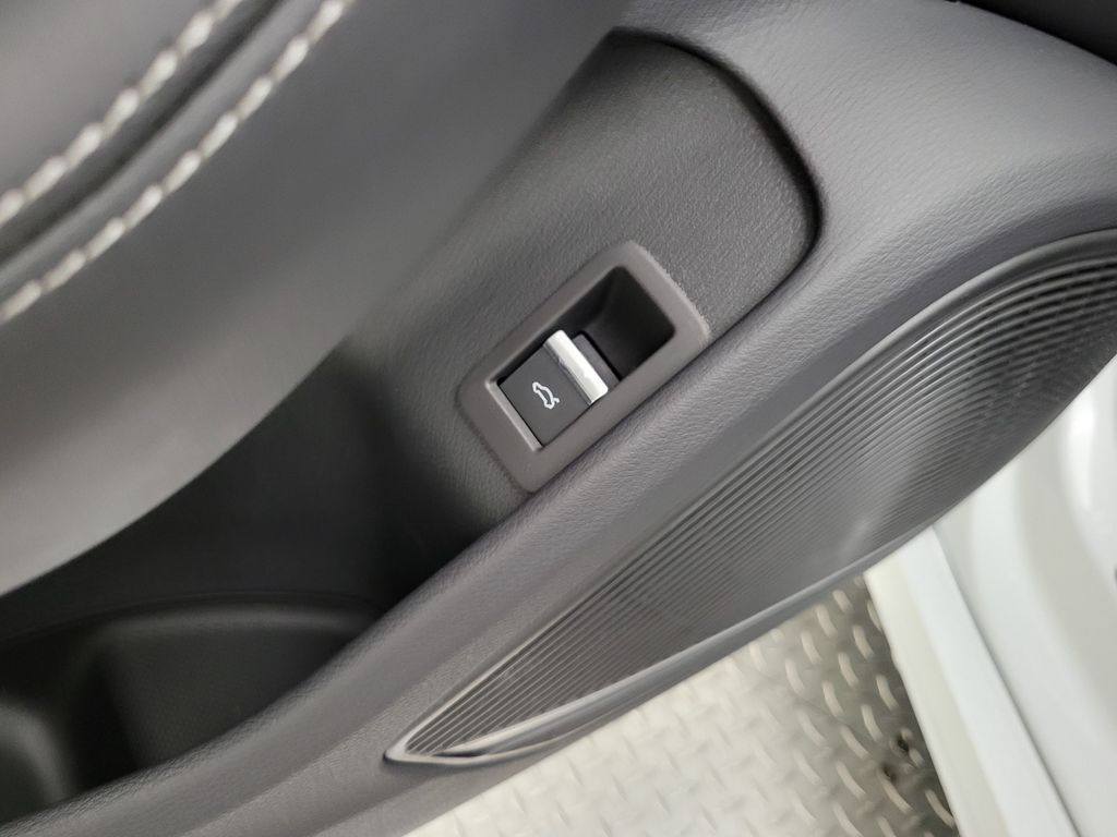 Thumbnail: 2023 Audi A5 - 32