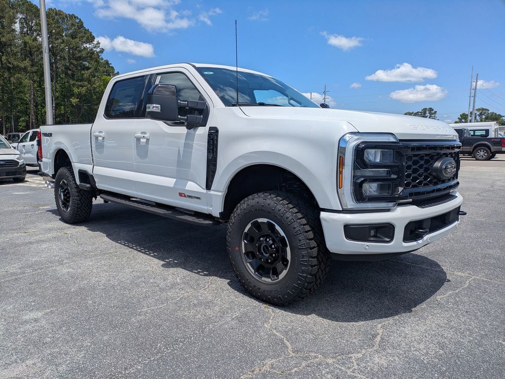 2026 Ford F-350 Super Duty LARIAT